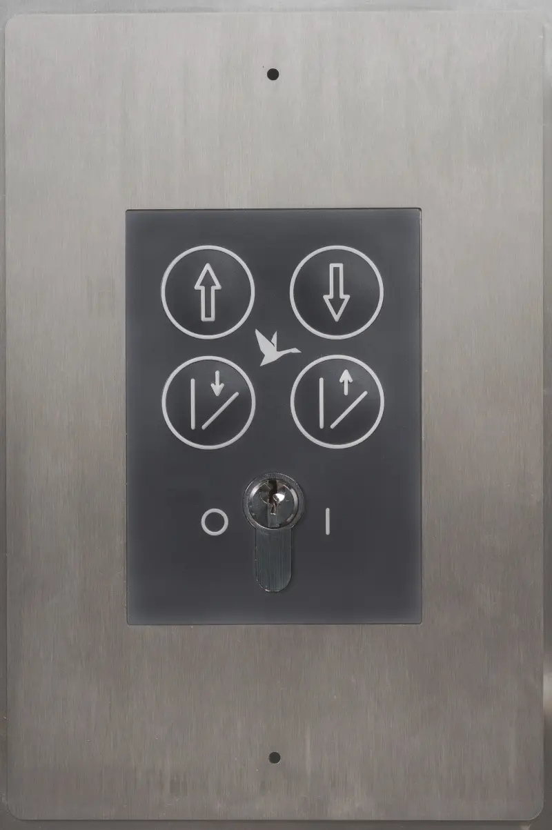 GTLE wall buttons